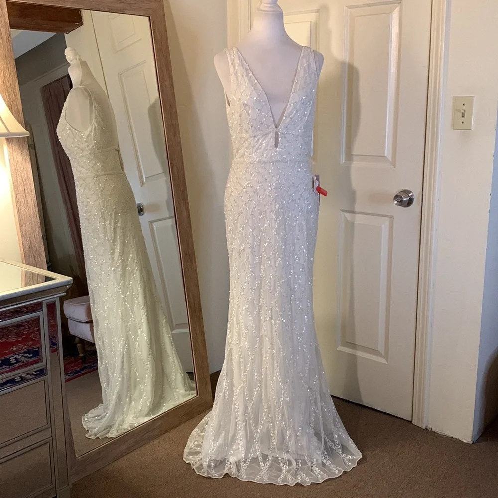Mac Duggal White Beaded V-Neck Maxi Dress - Picture 3 of 14